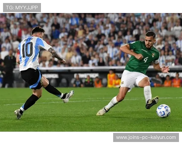 皇马主力深夜点赞巴萨新闻，全网疯猜